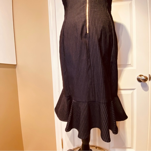 Calvin Klein Black/White Pinstripe Pencil Dress Zipper in the back - Picture 3 of 16